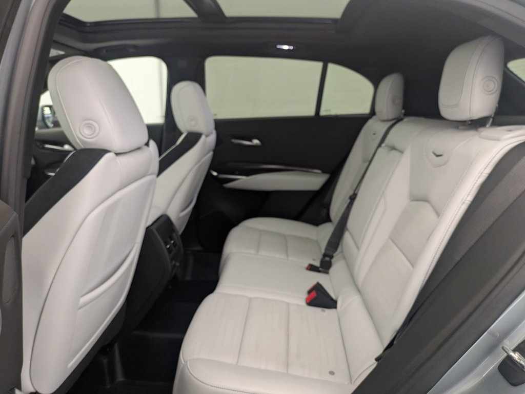 Thumbnail: 2024 Cadillac XT4 - 28