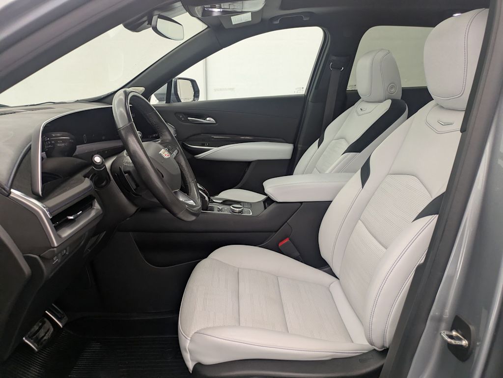 Thumbnail: 2024 Cadillac XT4 - 10