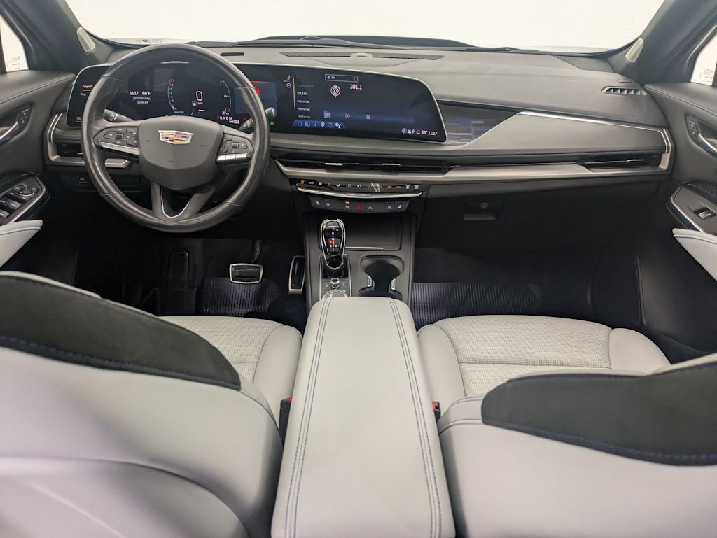 Thumbnail: 2024 Cadillac XT4 - 9
