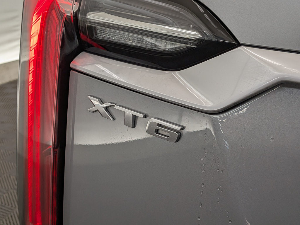 Thumbnail: 2024 Cadillac XT6 - 7