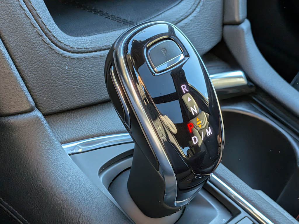 Thumbnail: 2024 Cadillac XT6 - 38