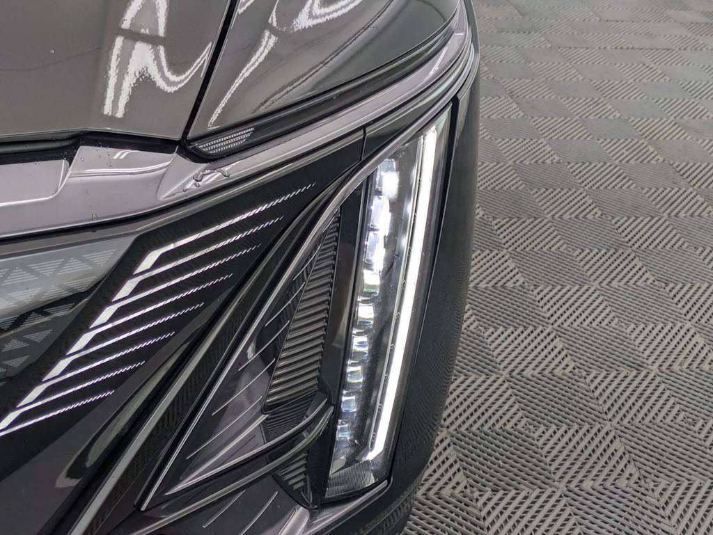 Thumbnail: 2025 Cadillac Lyriq - 23