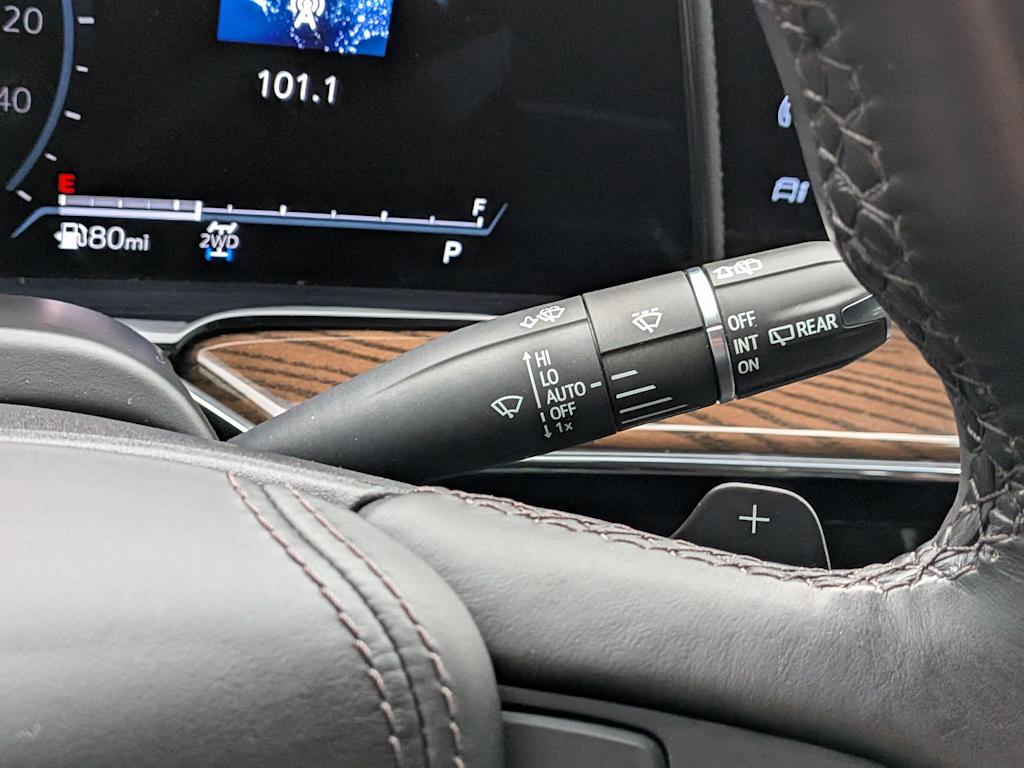 Thumbnail: 2024 Cadillac Escalade - 33