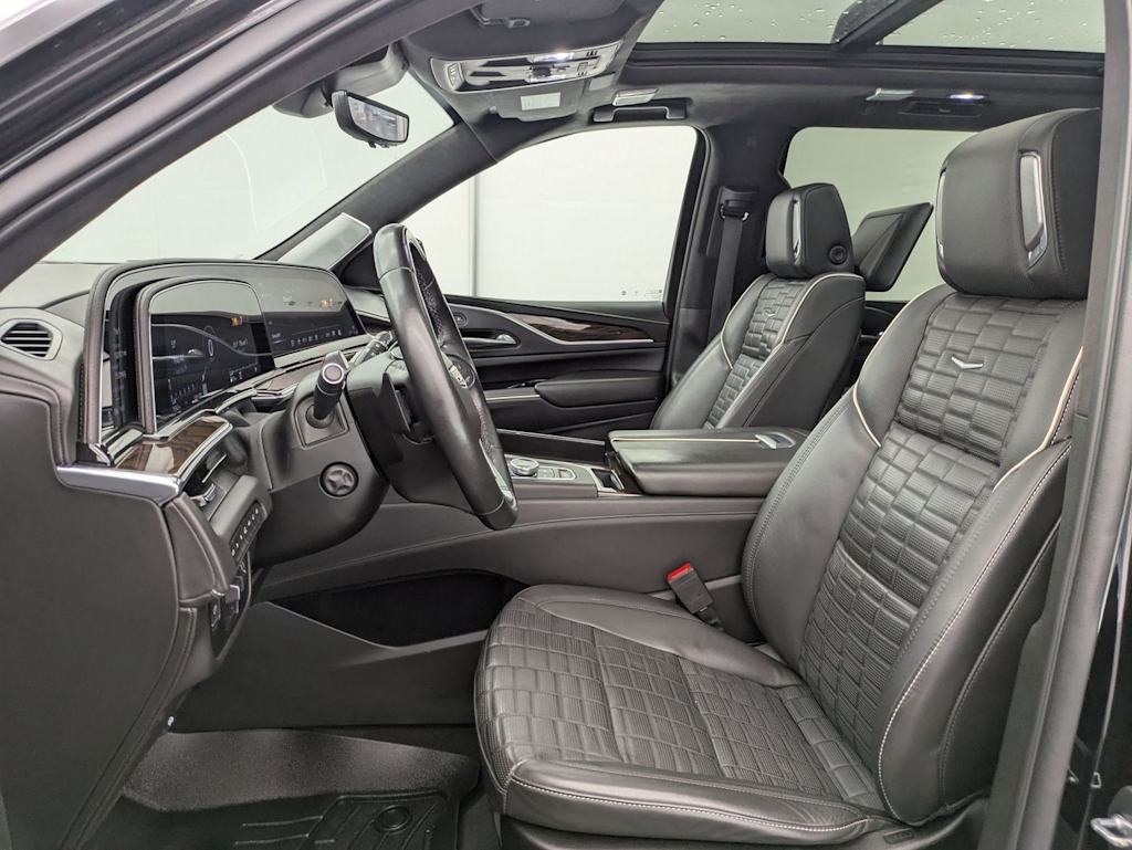 Thumbnail: 2022 Cadillac Escalade - 11