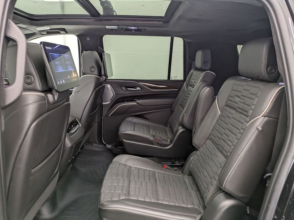 Thumbnail: 2022 Cadillac Escalade - 28