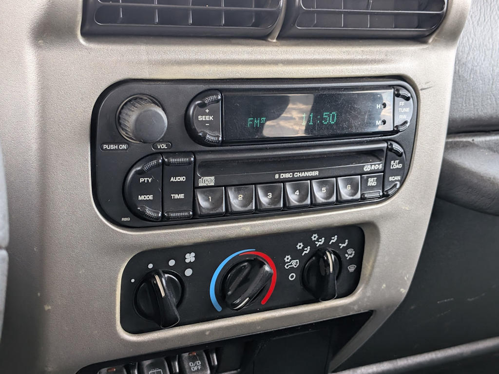 Thumbnail: 2006 Jeep Wrangler - 32