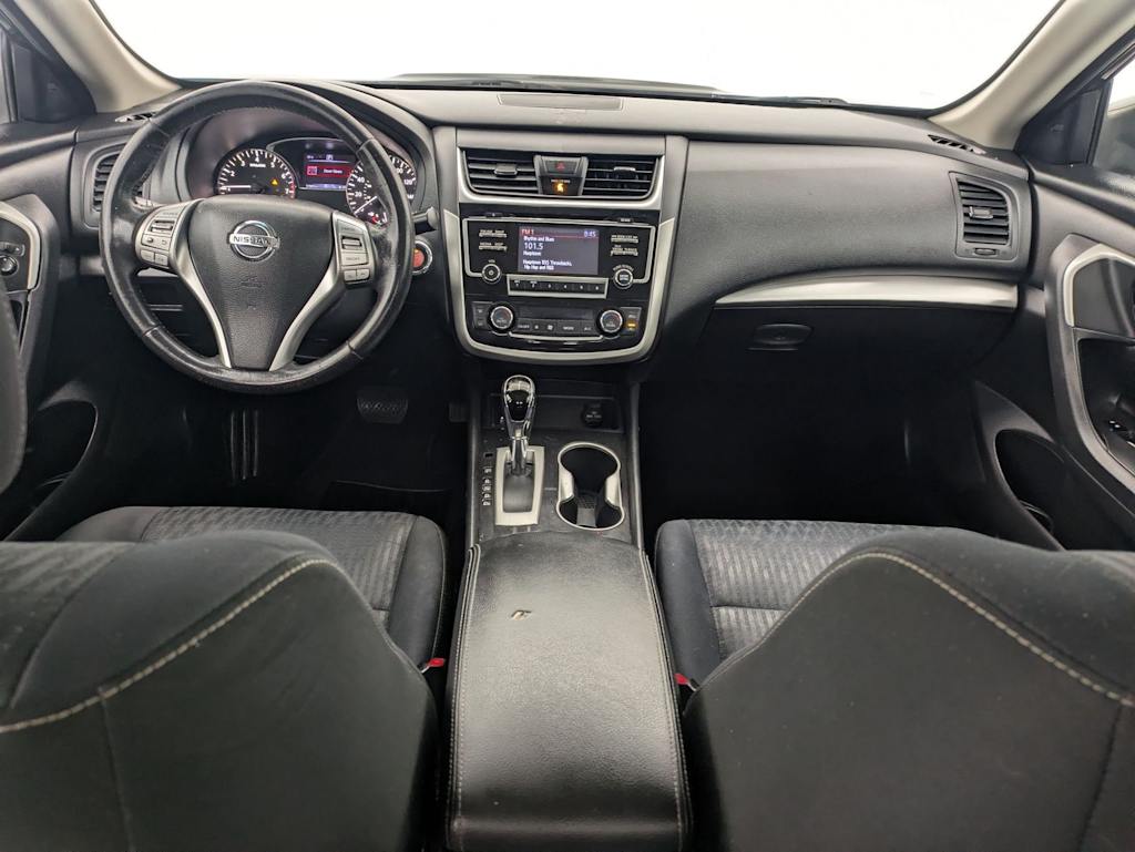 Thumbnail: 2018 Nissan Altima - 9