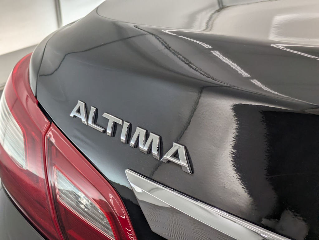 Thumbnail: 2018 Nissan Altima - 26