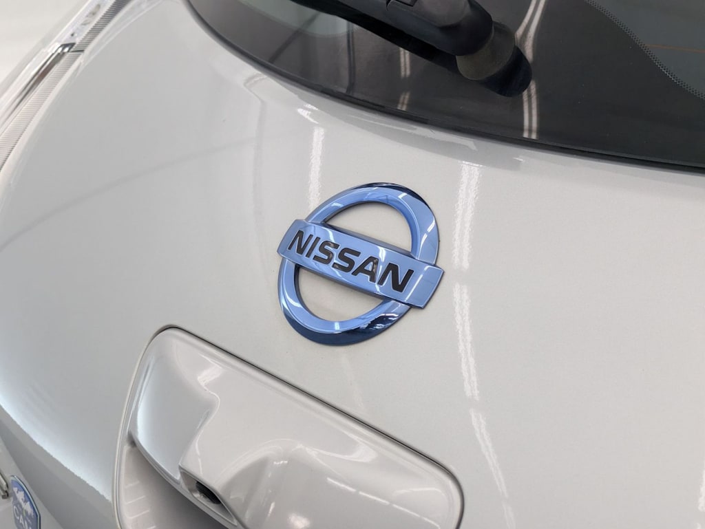 Thumbnail: 2015 Nissan Leaf - 24