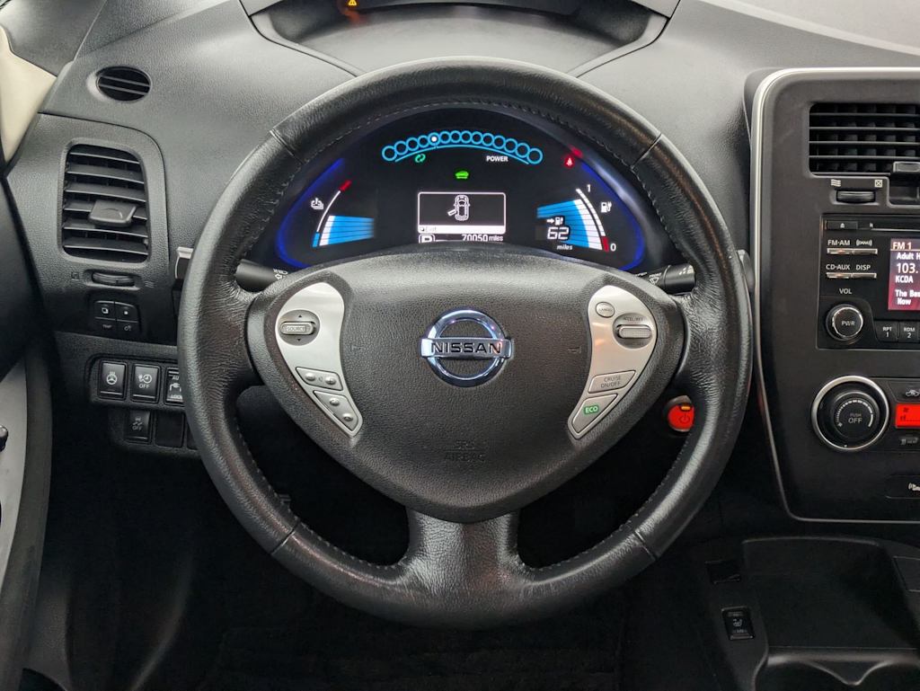 Thumbnail: 2015 Nissan Leaf - 13