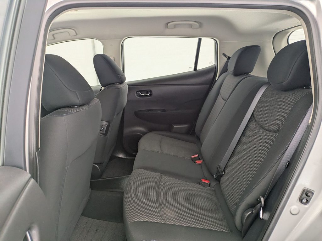 Thumbnail: 2015 Nissan Leaf - 27