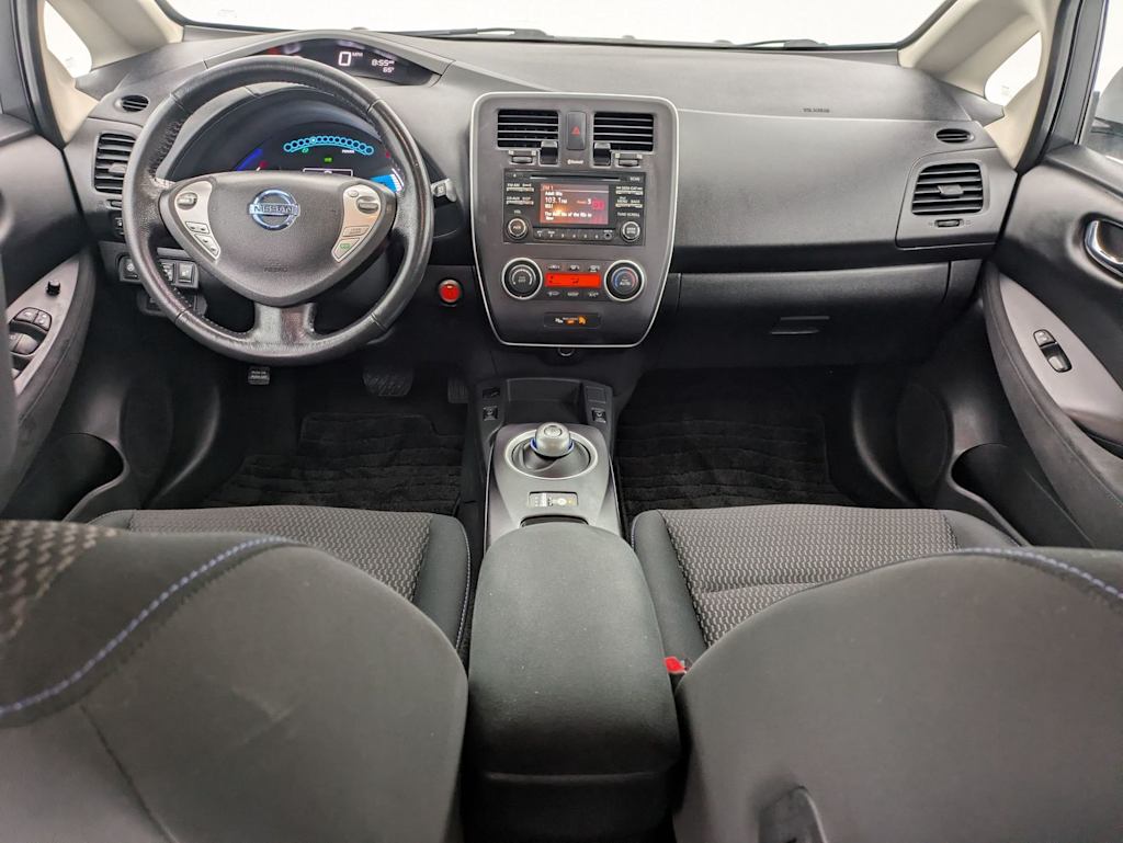 Thumbnail: 2015 Nissan Leaf - 9