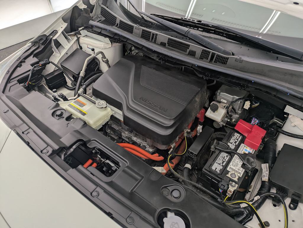 Thumbnail: 2023 Nissan Leaf - 9