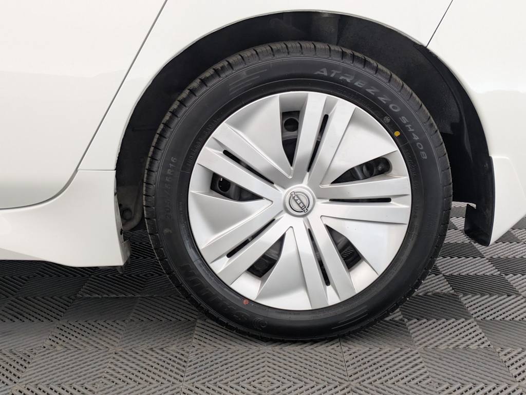 Thumbnail: 2023 Nissan Leaf - 8