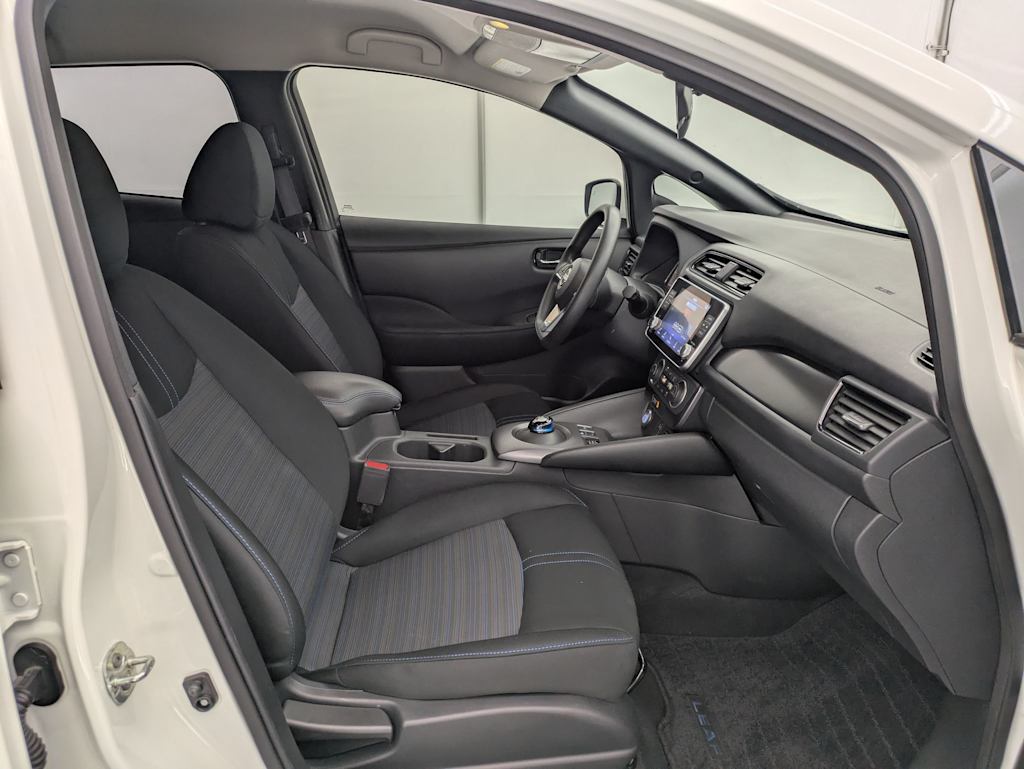 Thumbnail: 2023 Nissan Leaf - 12