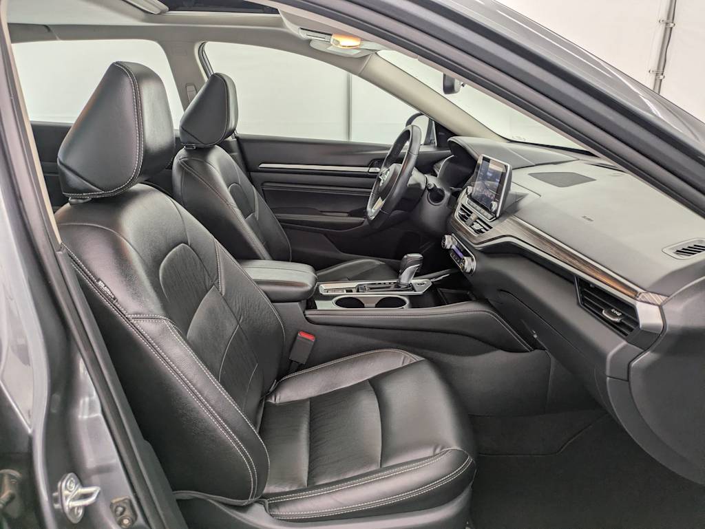 Thumbnail: 2020 Nissan Altima - 12