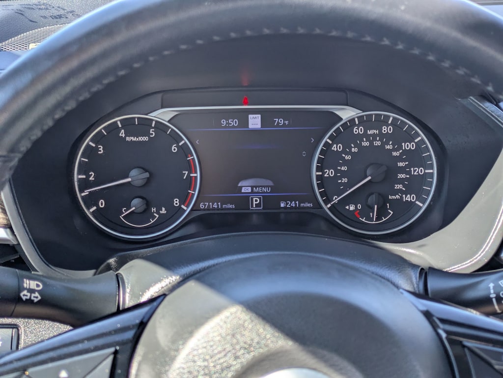 Thumbnail: 2020 Nissan Altima - 17