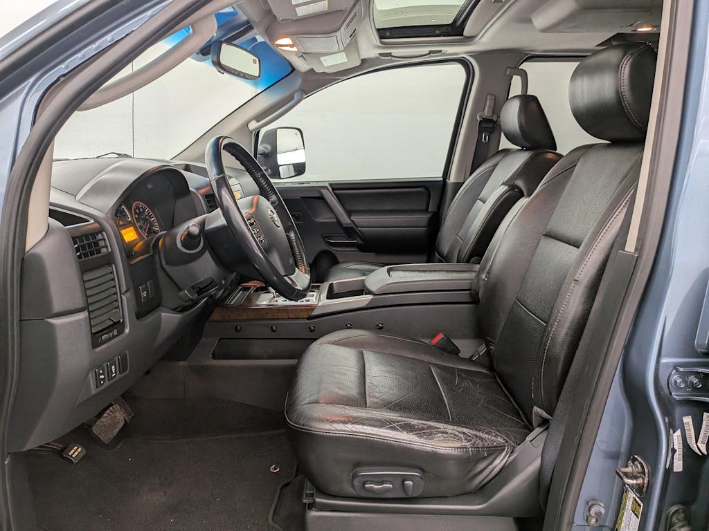 Thumbnail: 2011 Nissan Titan - 11