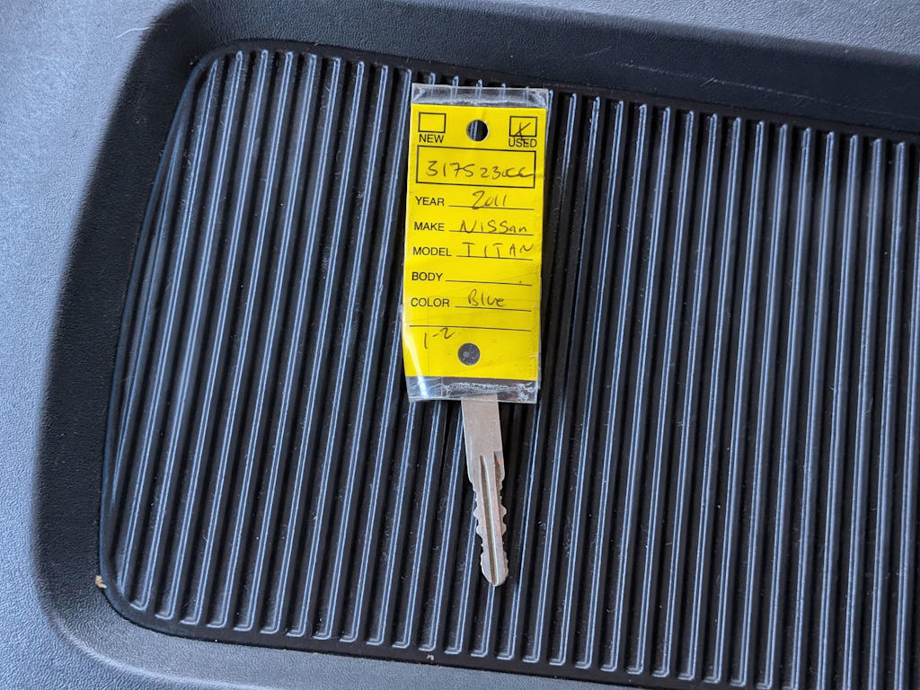 Thumbnail: 2011 Nissan Titan - 19