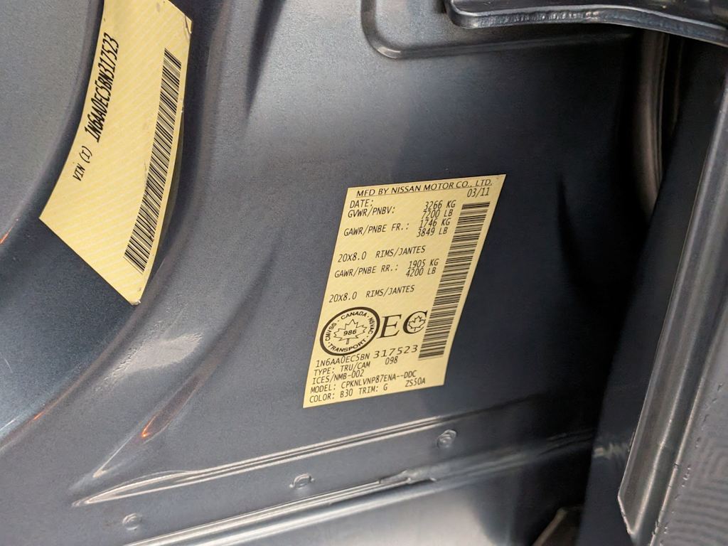 Thumbnail: 2011 Nissan Titan - 20