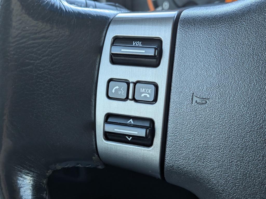 Thumbnail: 2011 Nissan Titan - 32