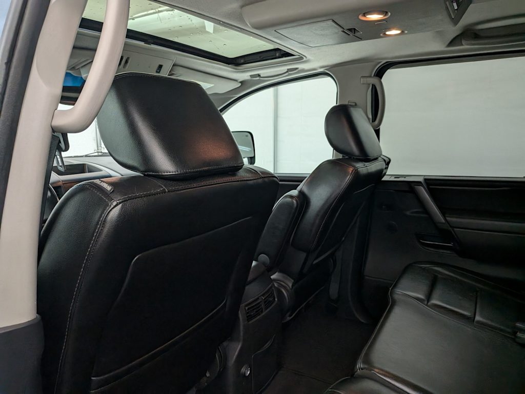 Thumbnail: 2011 Nissan Titan - 13