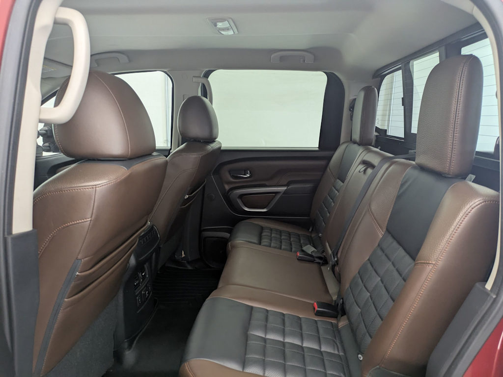 Thumbnail: 2016 Nissan Titan - 30