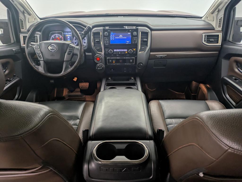 Thumbnail: 2016 Nissan Titan - 8