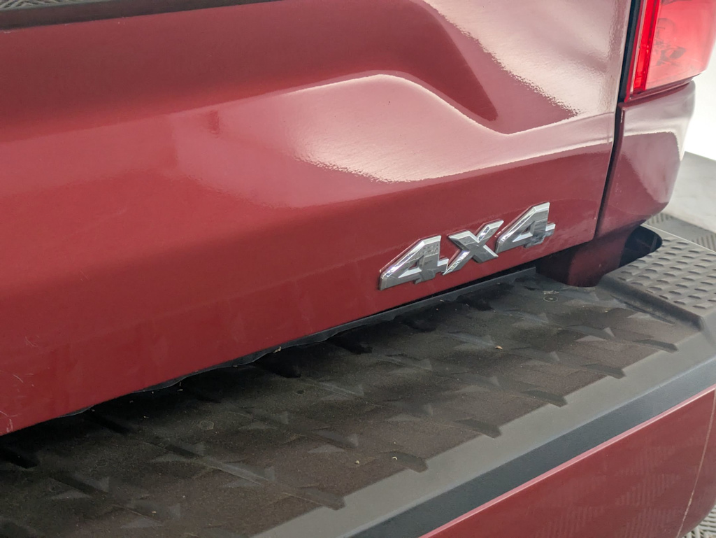 Thumbnail: 2016 Nissan Titan - 26