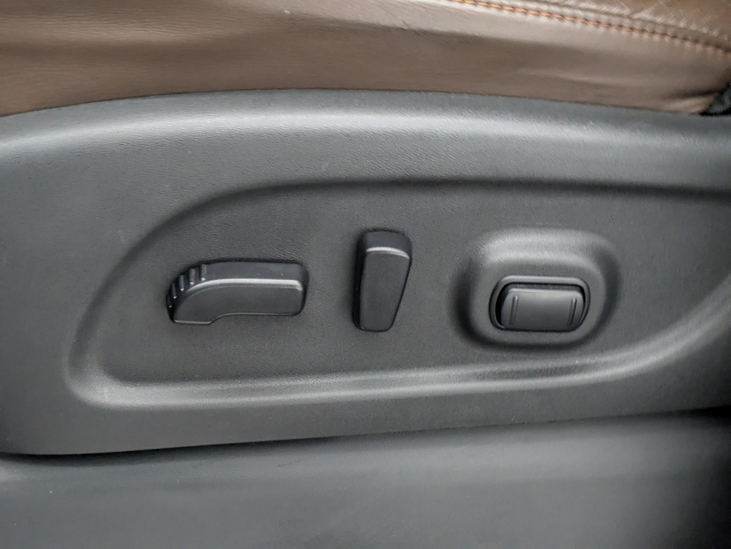 Thumbnail: 2016 Nissan Titan - 29
