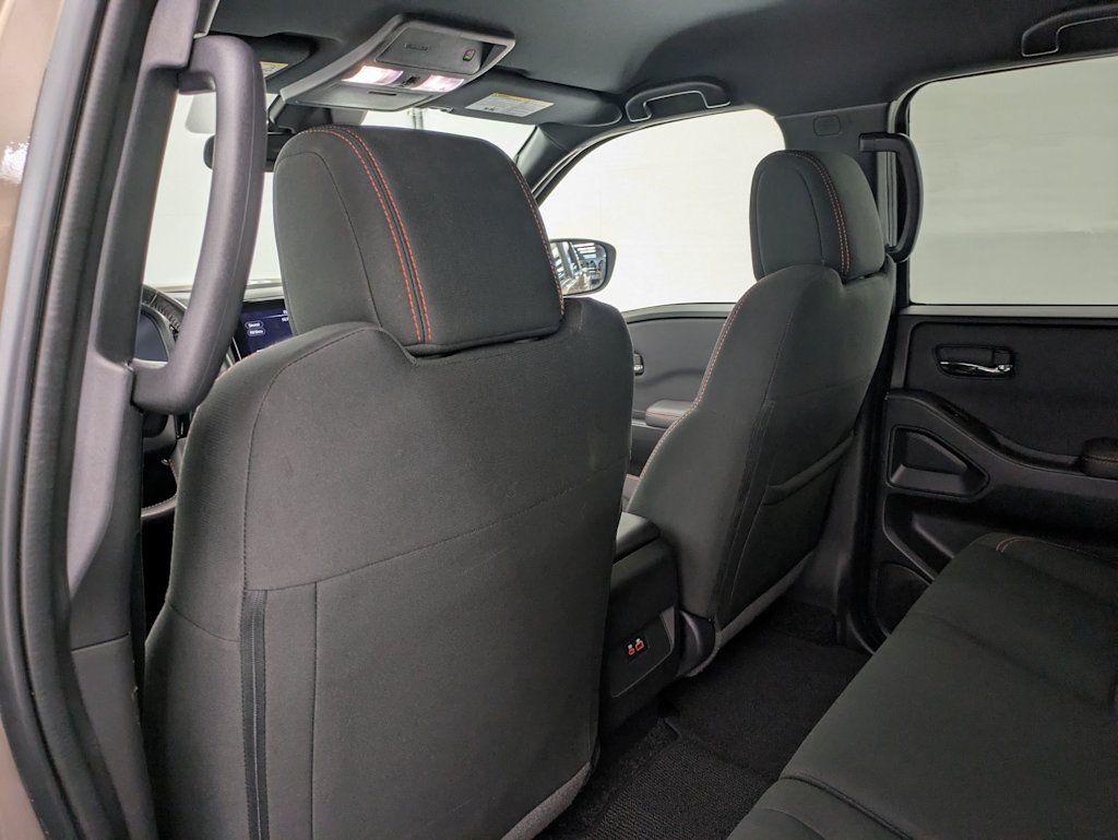 2024 Nissan Frontier PRO-4X 13