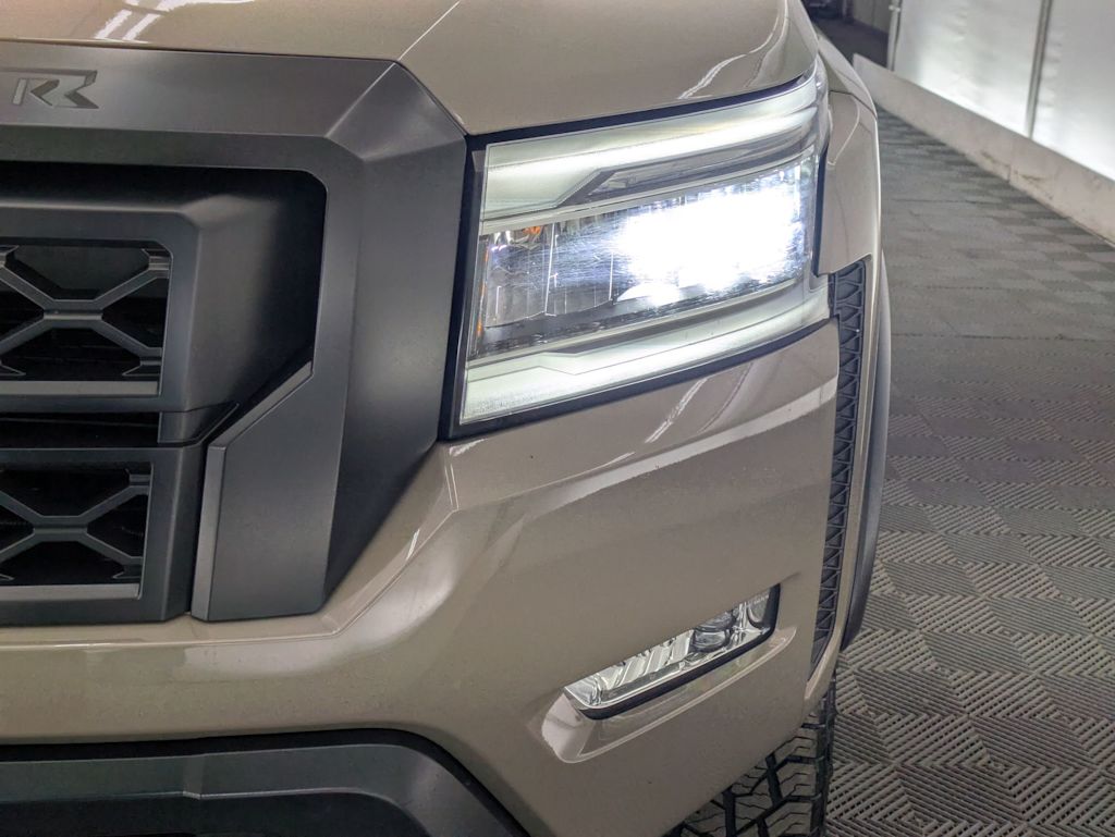2024 Nissan Frontier PRO-4X 24
