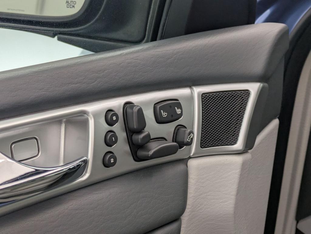 Thumbnail: 2007 Chrysler Pacifica - 27