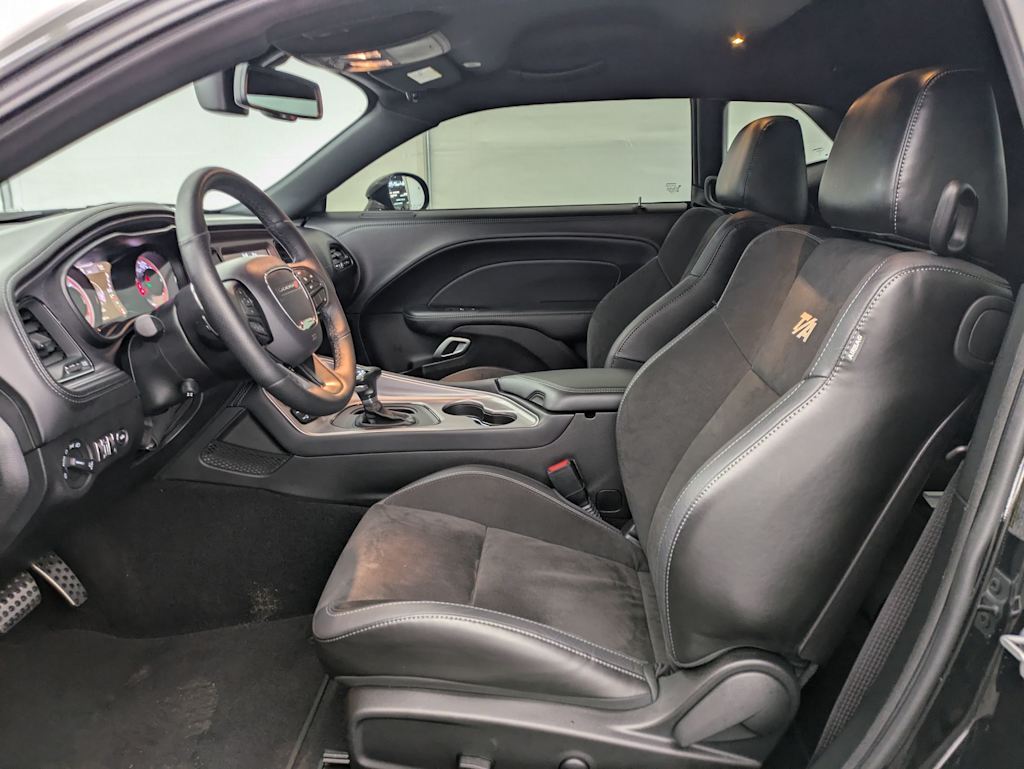 2023 Dodge Challenger R/T 9