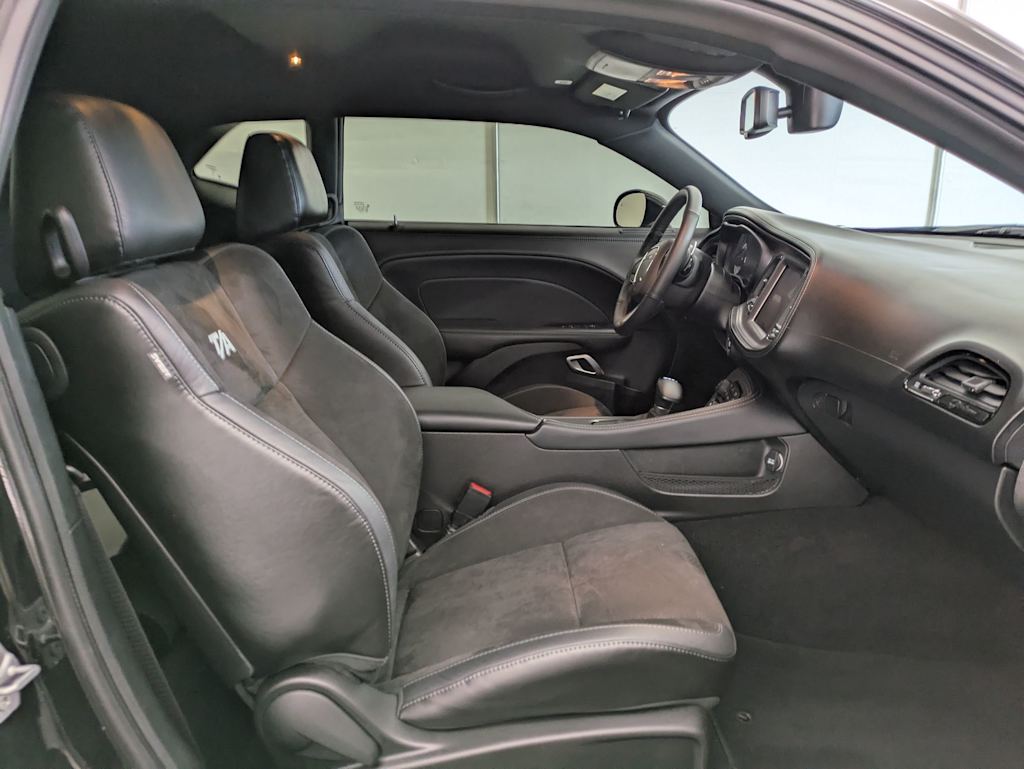 2023 Dodge Challenger R/T 10