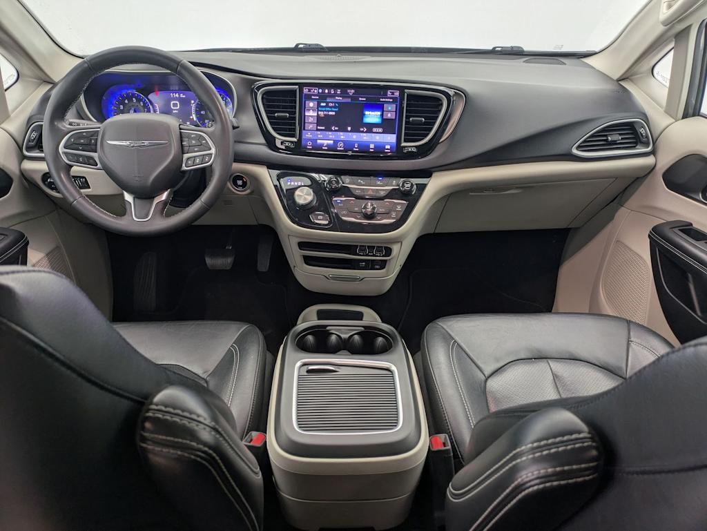 Thumbnail: 2022 Chrysler Pacifica - 10