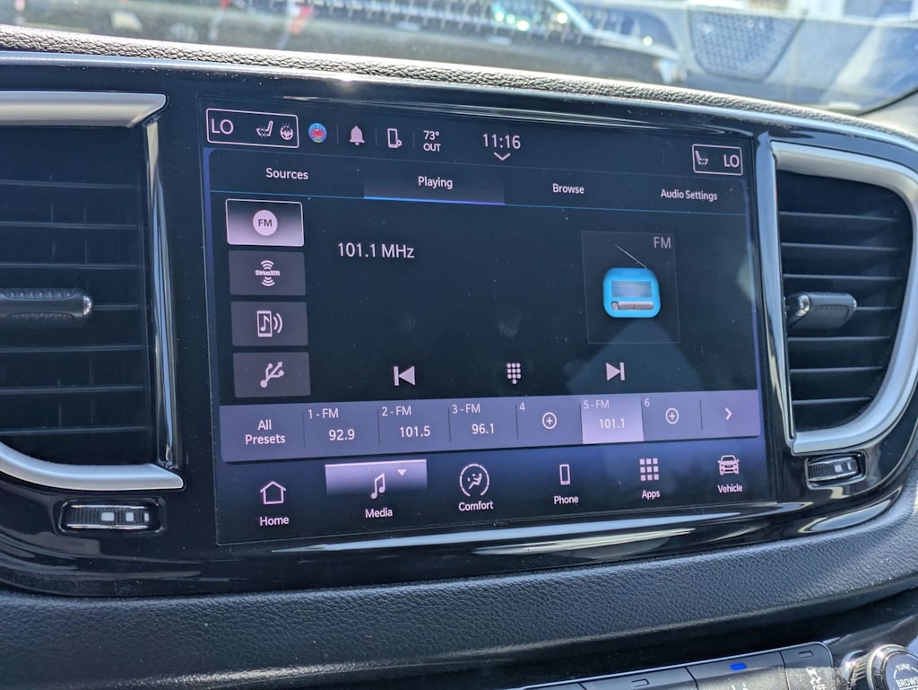 Thumbnail: 2022 Chrysler Pacifica - 33