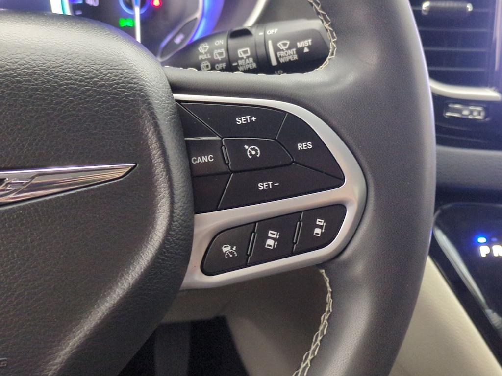 Thumbnail: 2023 Chrysler Pacifica - 28