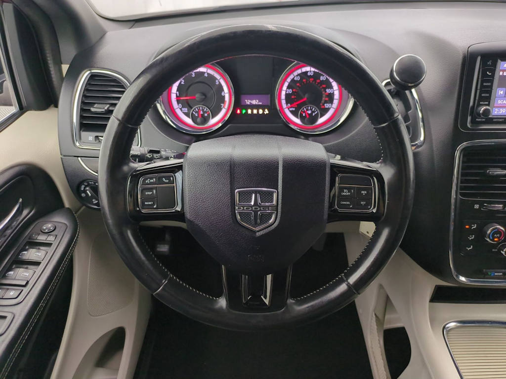 Thumbnail: 2019 Dodge Grand Caravan - 14