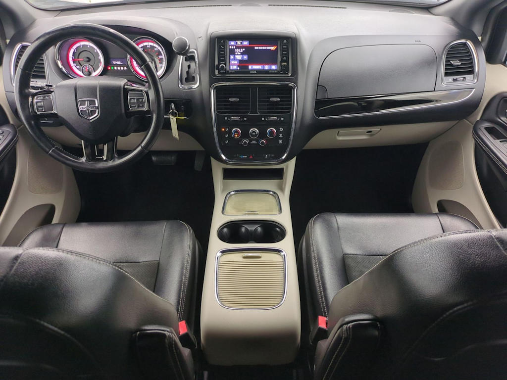 Thumbnail: 2019 Dodge Grand Caravan - 10