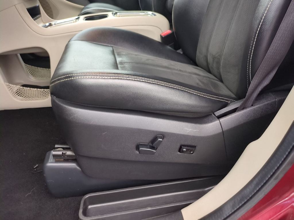 Thumbnail: 2019 Dodge Grand Caravan - 24