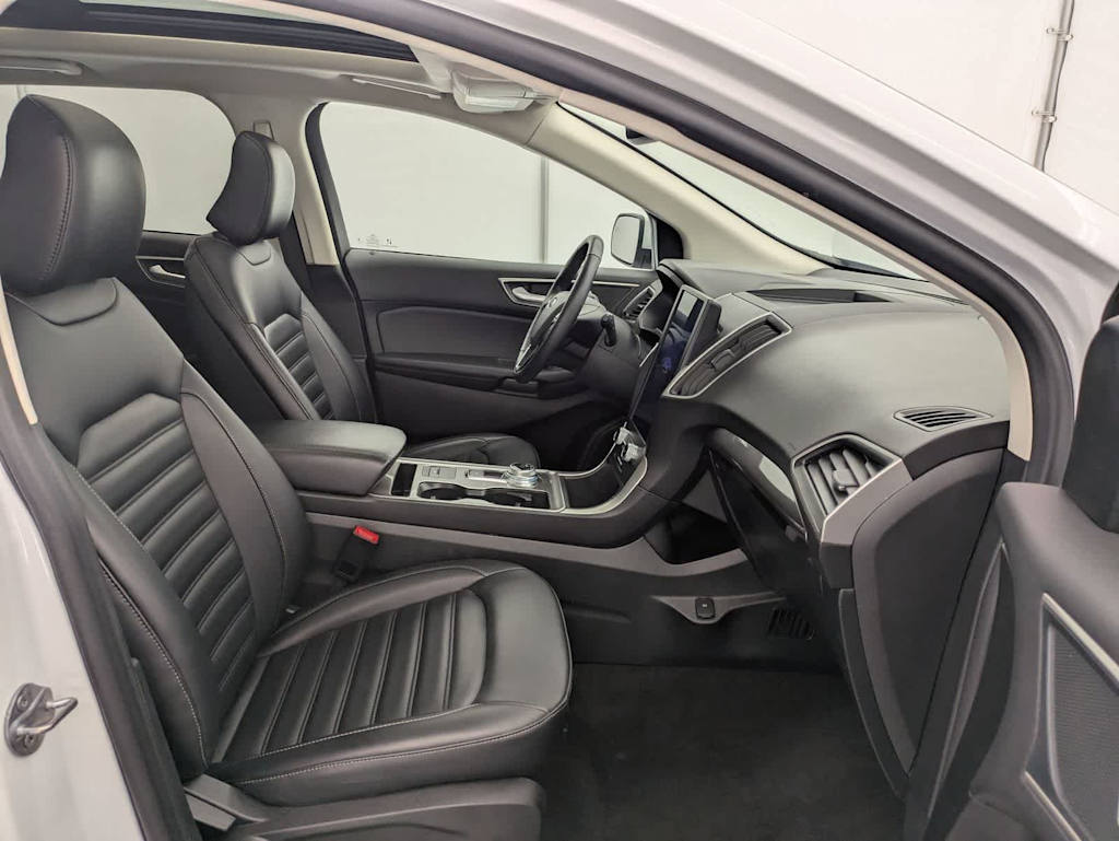 Thumbnail: 2024 Ford Edge - 11