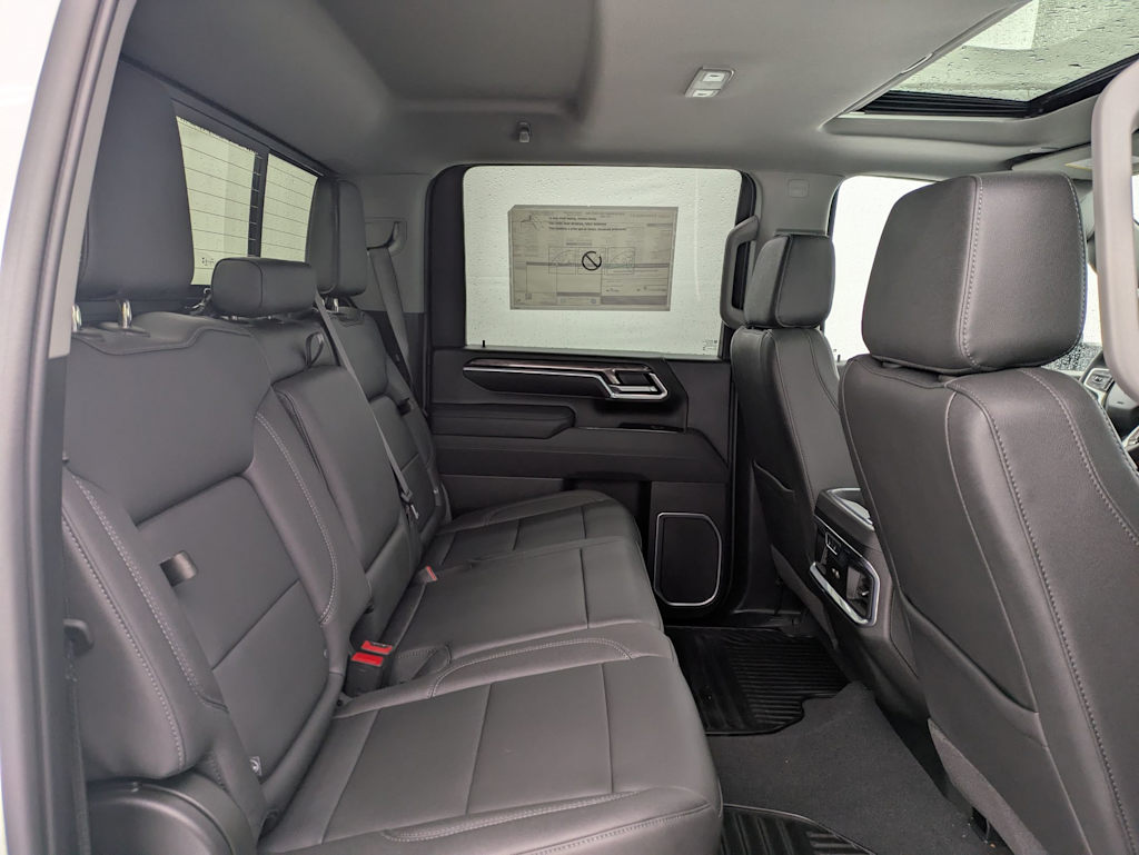 Thumbnail: 2026 Chevrolet Silverado 2500 - 34