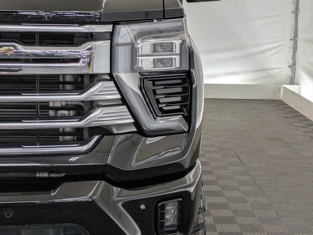 2024 Chevrolet Silverado 2500 High Country 23