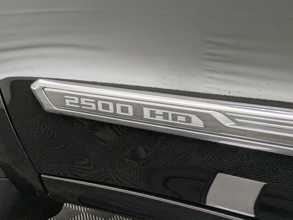 2024 Chevrolet Silverado 2500 High Country 6