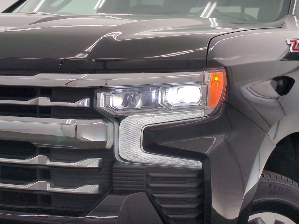 Thumbnail: 2022 Chevrolet Silverado 1500 - 23