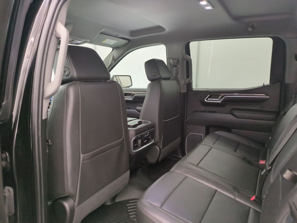 Thumbnail: 2022 Chevrolet Silverado 1500 - 12