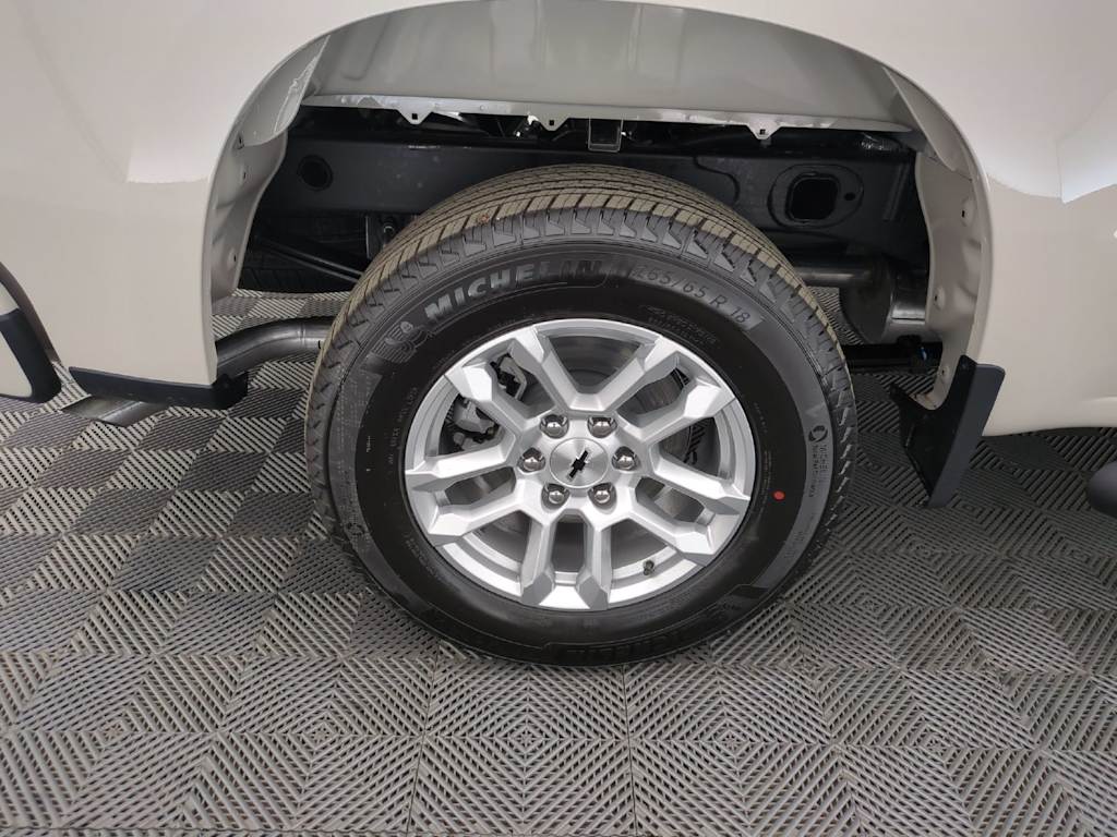 Thumbnail: 2026 Chevrolet Silverado 1500 - 5