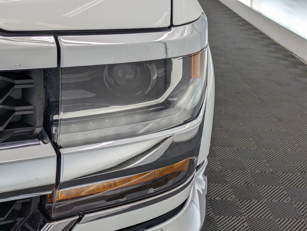 Thumbnail: 2019 Chevrolet Silverado 1500 - 22