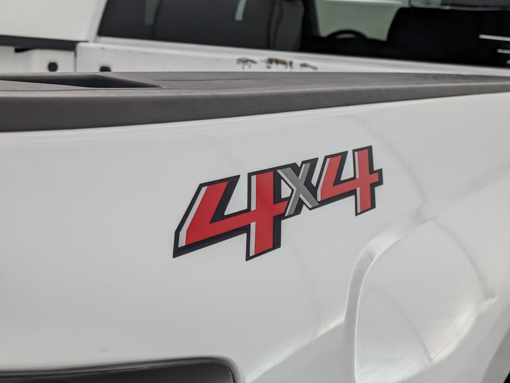 Thumbnail: 2019 Chevrolet Silverado 1500 - 25